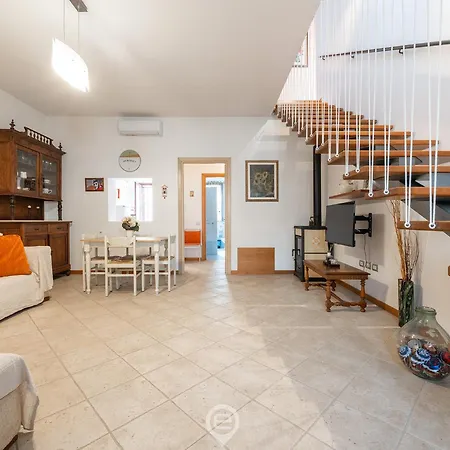 Maria Grazia's Holiday home * Massama
