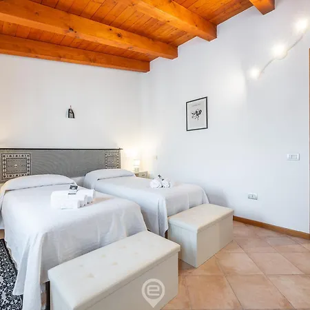 Maria Grazia's Holiday home Massama