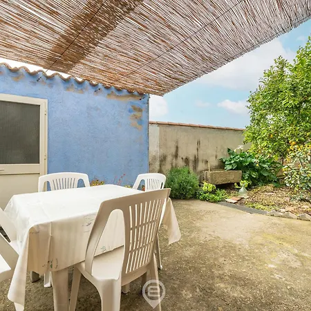 Maria Grazia's Holiday home * Massama