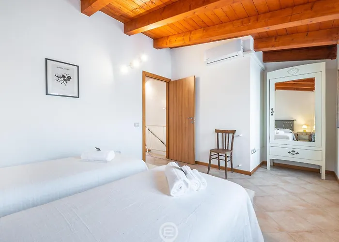 Maria Grazia's Holiday home Dom wakacyjny Massama